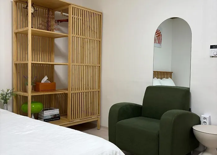 Апартаменты Yb-dongdaemun # 8 Min To Cheongnyangni & Yongdu Stn # Seongsu-dong, Ddp, Myeongdong, Gwangjang Market, 5 Universities Within 30 Min # Cozy Sensibility Сеул