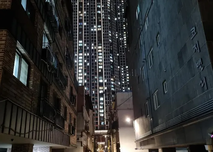Апартаменты Yb-dongdaemun # 8 Min To Cheongnyangni & Yongdu Stn # Seongsu-dong, Ddp, Myeongdong, Gwangjang Market, 5 Universities Within 30 Min # Cozy Sensibility *